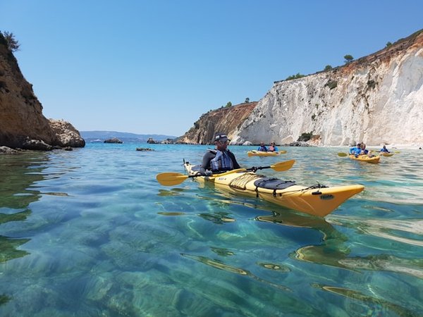 Location canoë: une aventure dans l'Ardèche!